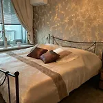 Mirka Apartment